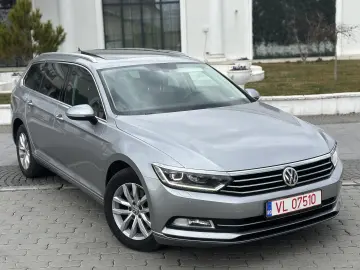 Volkswagen Passat   RAR Efectuat   Panoramic   Bord Digital