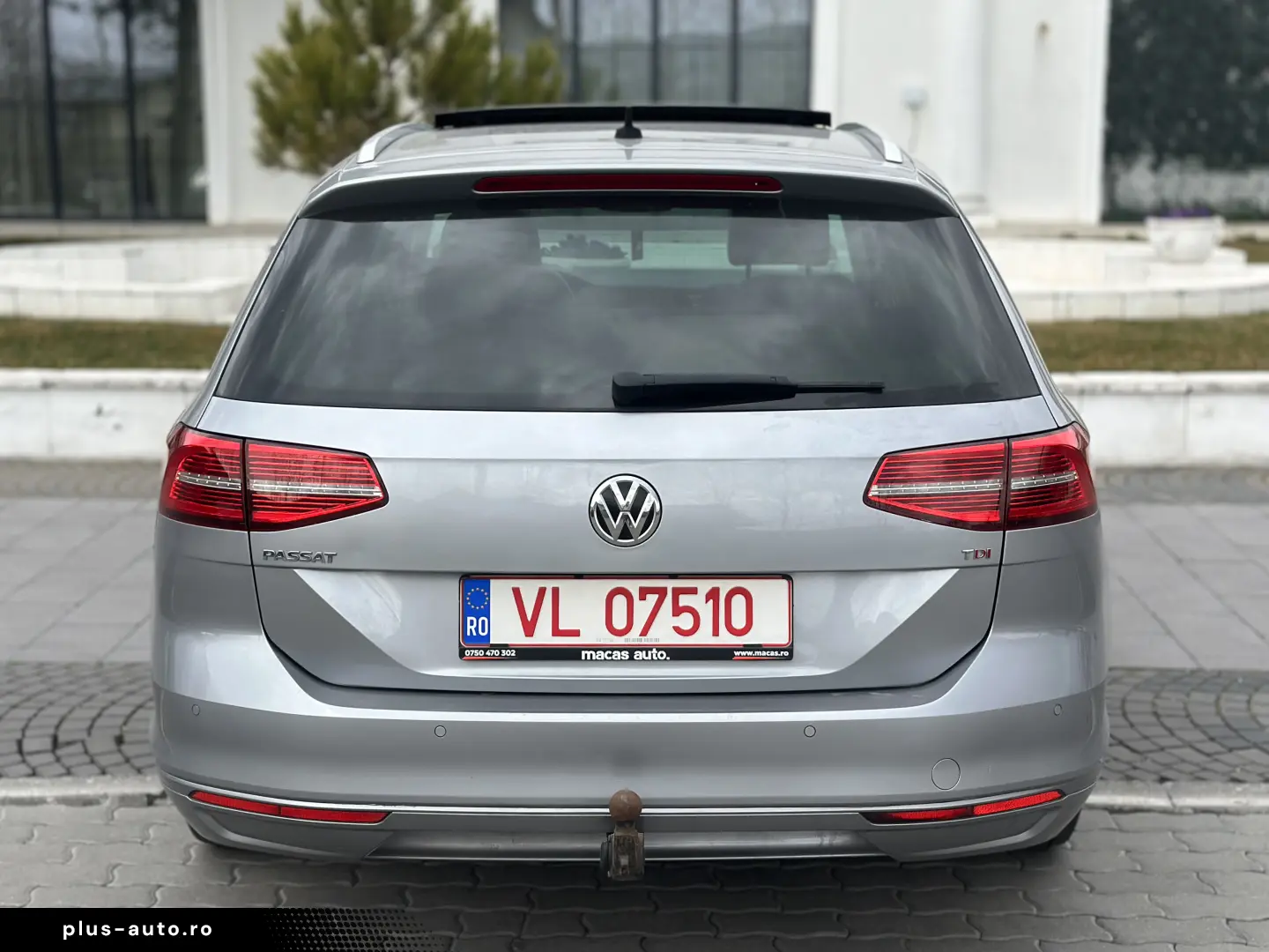 Volkswagen Passat   RAR Efectuat   Panoramic   Bord Digital