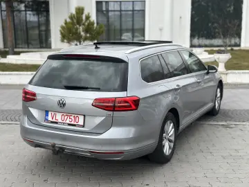 Volkswagen Passat   RAR Efectuat   Panoramic   Bord Digital