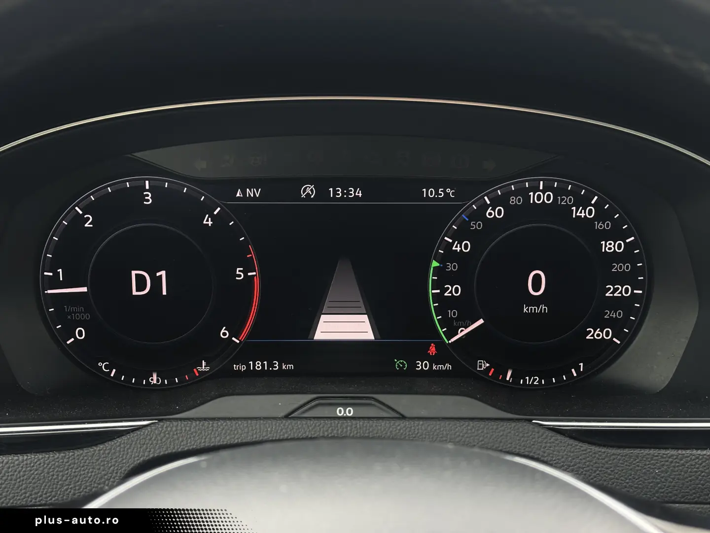 Volkswagen Passat   RAR Efectuat   Panoramic   Bord Digital