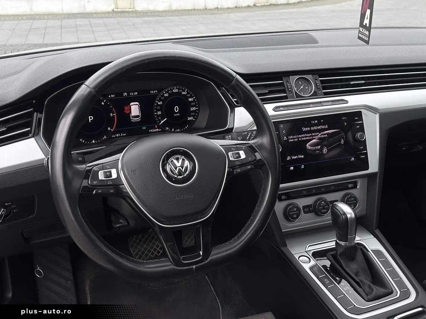 Volkswagen Passat   RAR Efectuat   Panoramic   Bord Digital