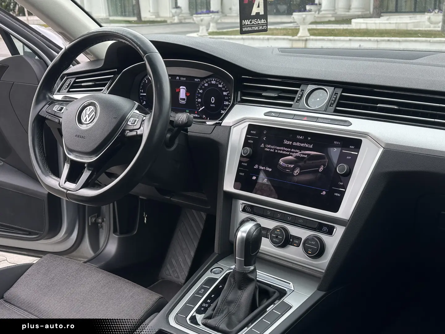 Volkswagen Passat   RAR Efectuat   Panoramic   Bord Digital