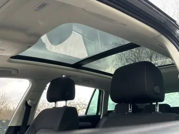 Volkswagen Passat   RAR Efectuat   Panoramic   Bord Digital