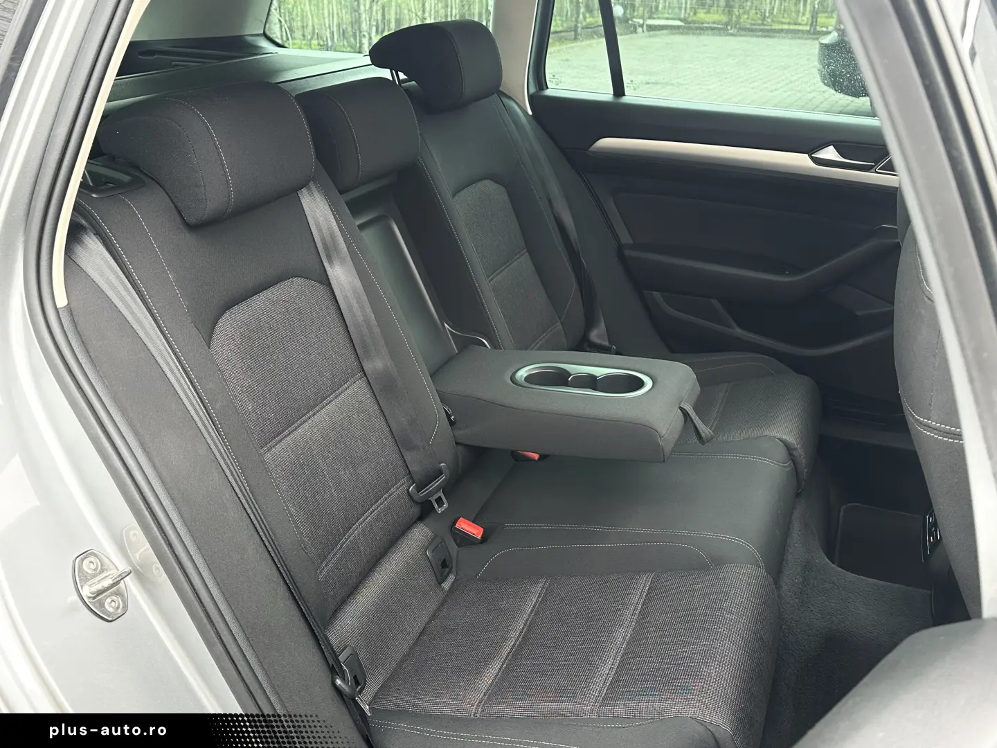 Volkswagen Passat   RAR Efectuat   Panoramic   Bord Digital