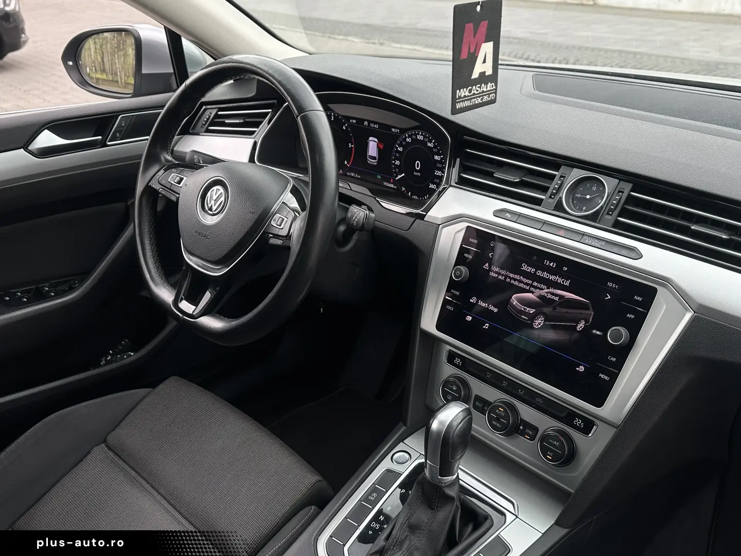 Volkswagen Passat   RAR Efectuat   Panoramic   Bord Digital