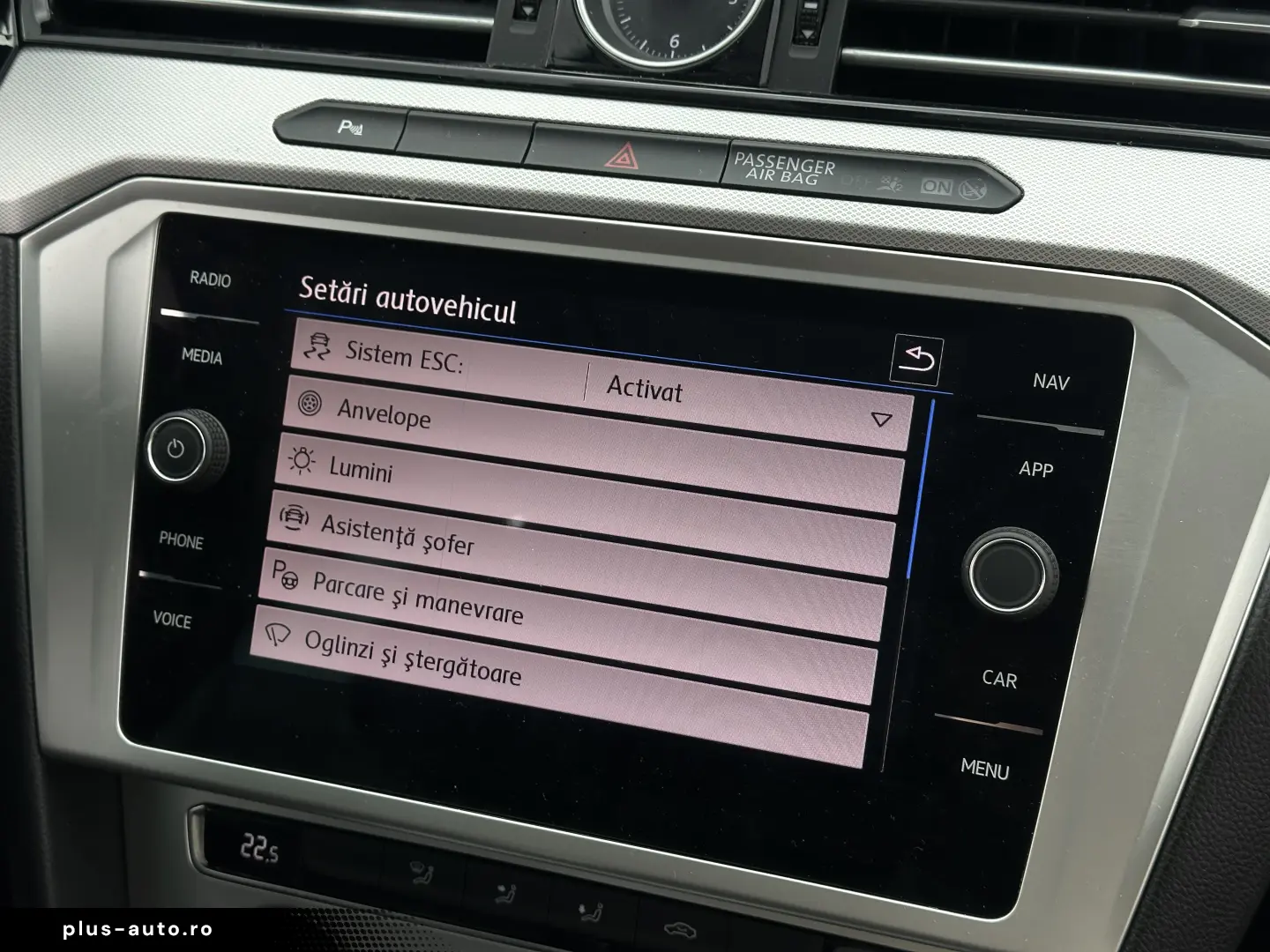 Volkswagen Passat   RAR Efectuat   Panoramic   Bord Digital