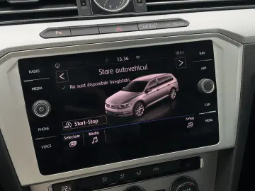 Volkswagen Passat   RAR Efectuat   Panoramic   Bord Digital