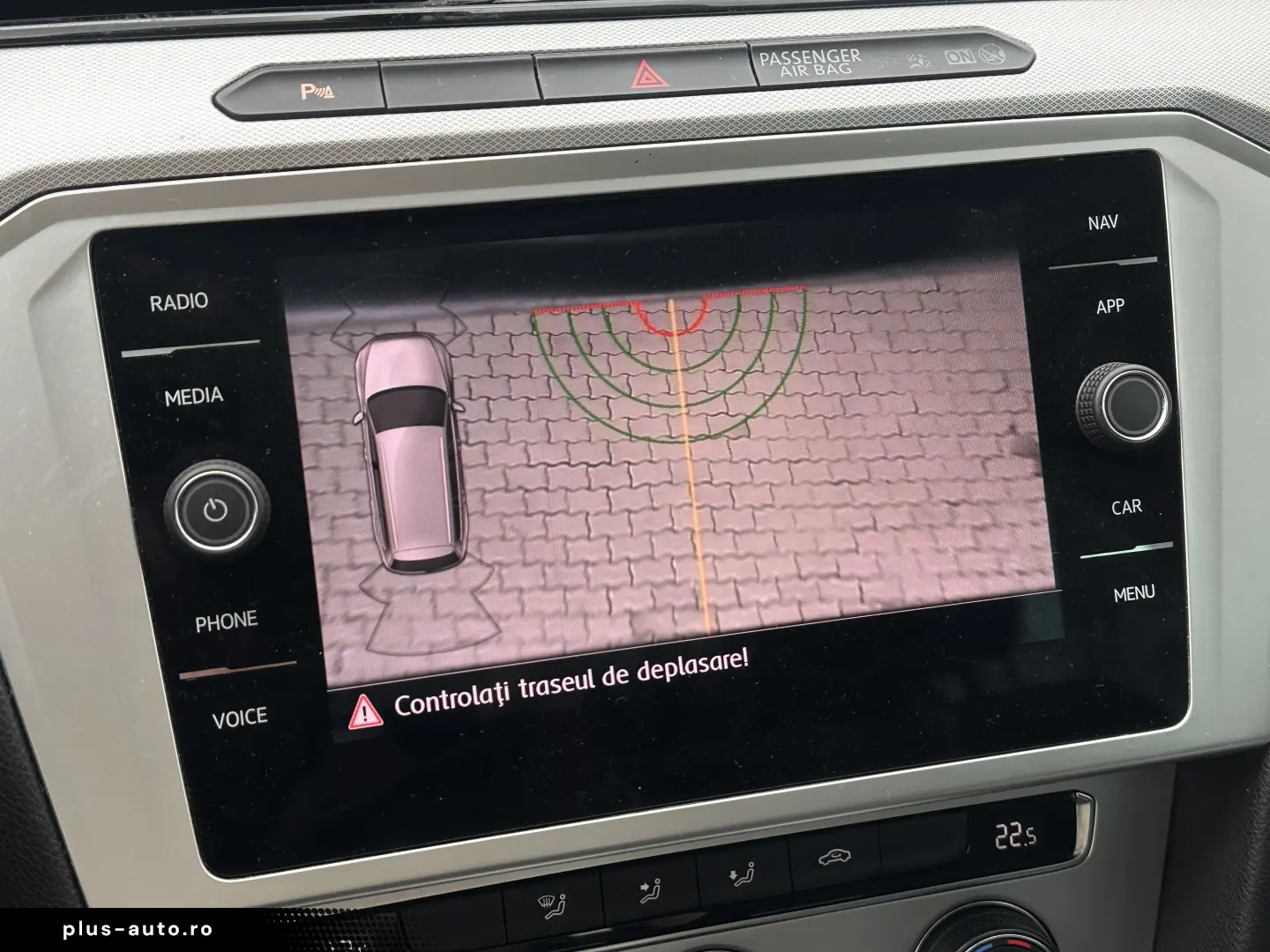 Volkswagen Passat   RAR Efectuat   Panoramic   Bord Digital