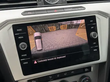 Volkswagen Passat   RAR Efectuat   Panoramic   Bord Digital