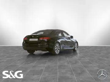 MERCEDES-BENZ A 200 Style CARPLAY SPURHALTE PDC MBUX 16 ZOLL