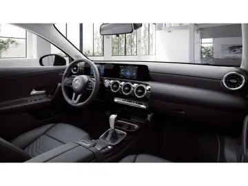 MERCEDES-BENZ A 200 Style CARPLAY SPURHALTE PDC MBUX 16 ZOLL