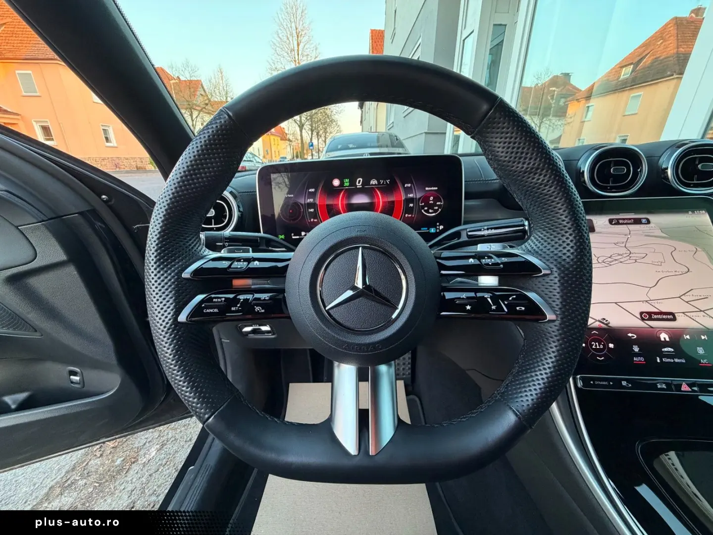 MERCEDES-BENZ C 300 4M AMG  Night Pano 19  Massage DISTRO