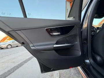 MERCEDES-BENZ C 300 4M AMG  Night Pano 19  Massage DISTRO