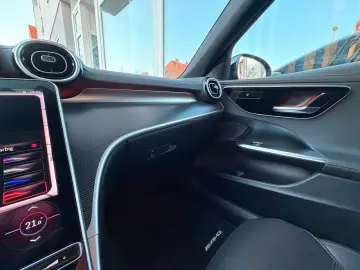 MERCEDES-BENZ C 300 4M AMG  Night Pano 19  Massage DISTRO