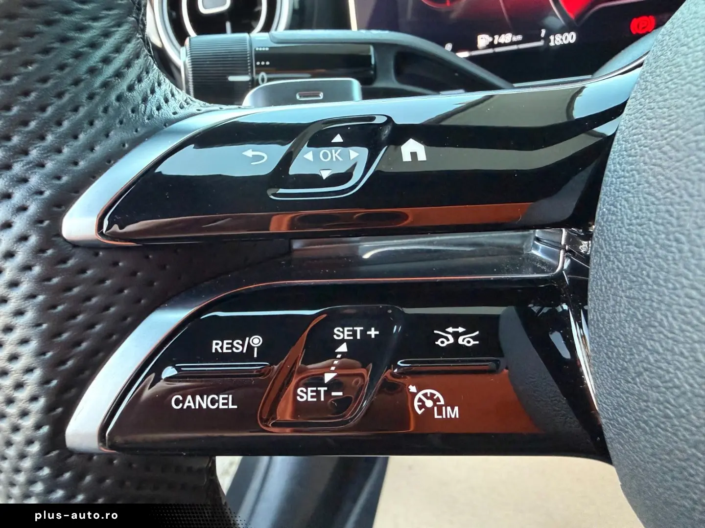 MERCEDES-BENZ C 300 4M AMG  Night Pano 19  Massage DISTRO