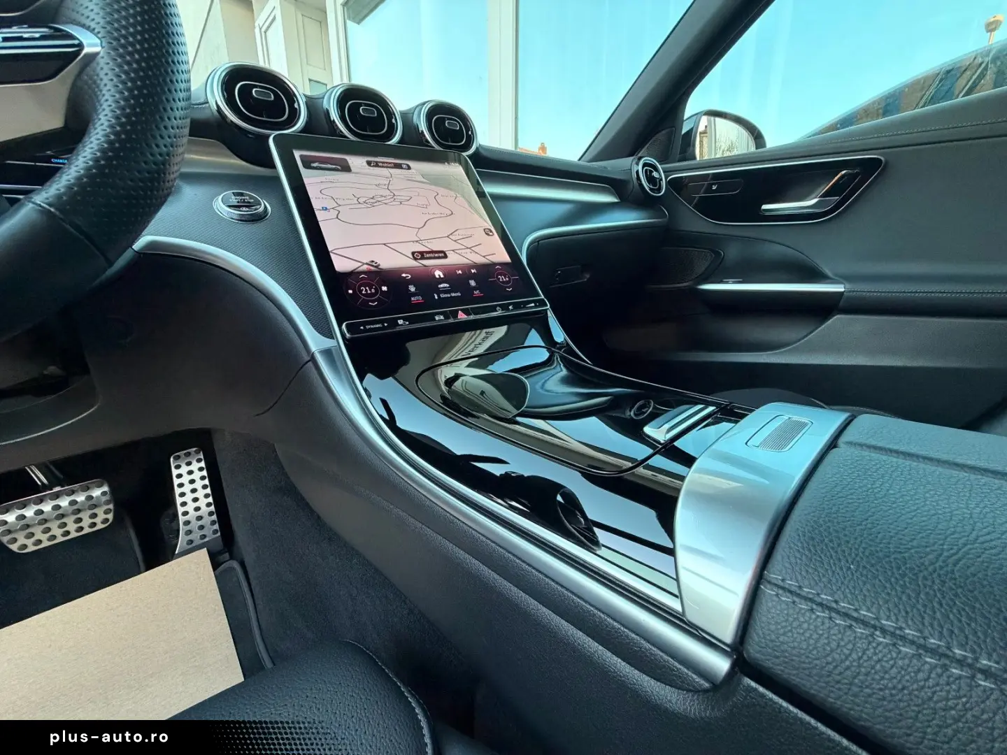 MERCEDES-BENZ C 300 4M AMG  Night Pano 19  Massage DISTRO