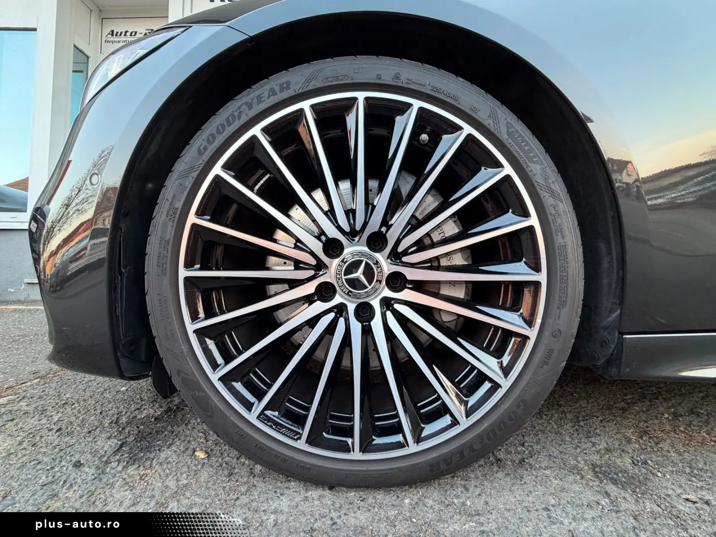 MERCEDES-BENZ C 300 4M AMG  Night Pano 19  Massage DISTRO