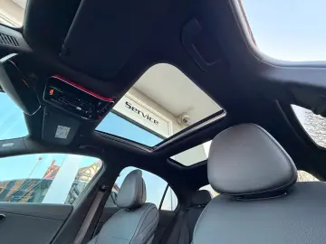 MERCEDES-BENZ C 300 4M AMG  Night Pano 19  Massage DISTRO