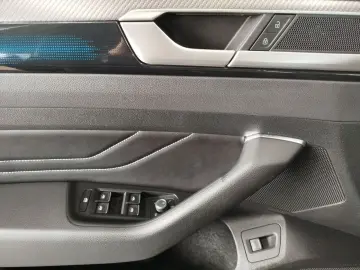 VW Arteon 2.0 TSI DSG R-Line Navi IQ.Light