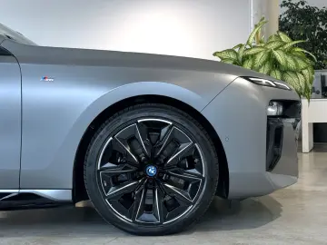 BMW i7 xDrive60 (G70E) M Sport Pro  A-LED Carbon 360