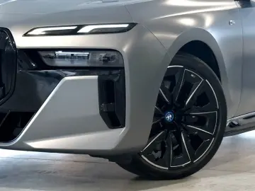 BMW i7 xDrive60 (G70E) M Sport Pro  A-LED Carbon 360