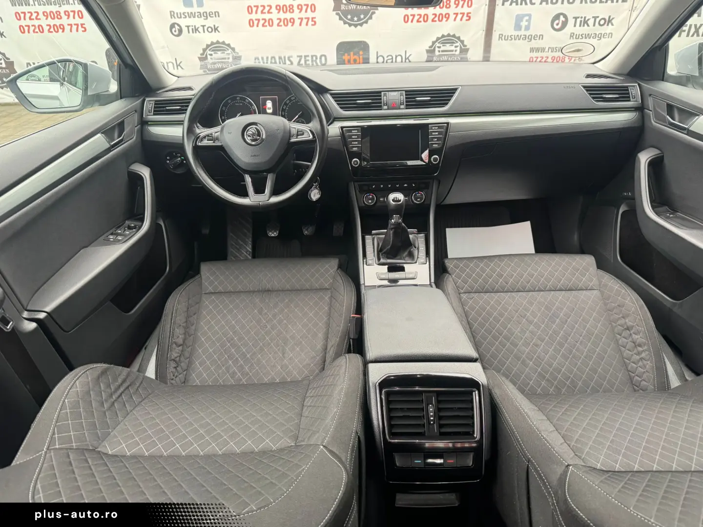Skoda Superb 2015 10