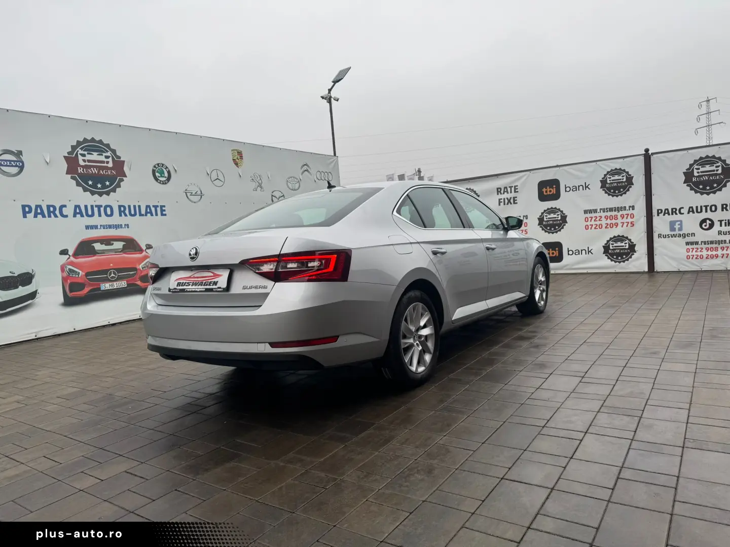 Skoda Superb 2015 10