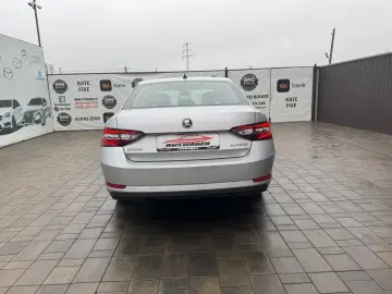 Skoda Superb 2015 10