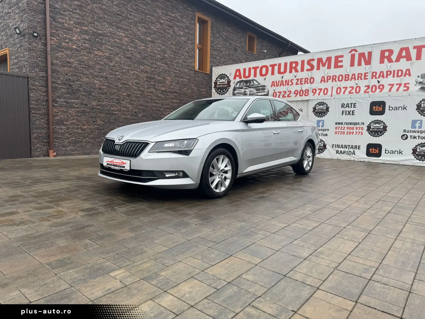Skoda Superb 2015 10