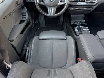 BMW 220i Sport Line H&K ACC LED