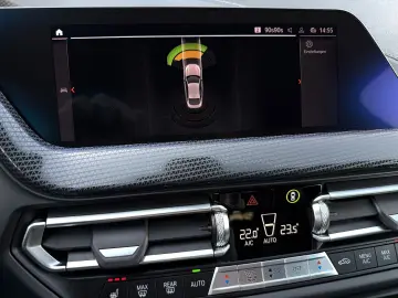 BMW 220i Sport Line H&K ACC LED