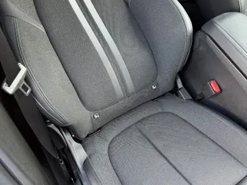 BMW 220i Sport Line H&K ACC LED