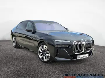 BMW 740d xDrive M Sport TV LOUNGE SEATING AHK 21ZOLL