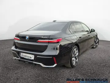 BMW 740d xDrive M Sport TV LOUNGE SEATING AHK 21ZOLL