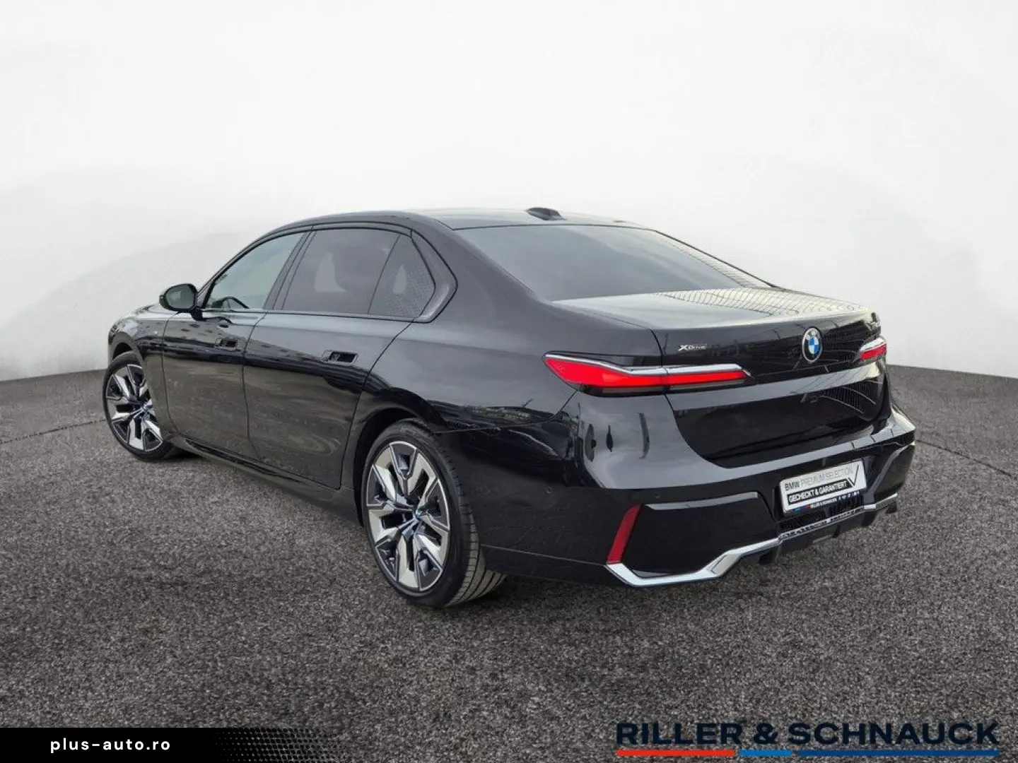 BMW 740d xDrive M Sport TV LOUNGE SEATING AHK 21ZOLL