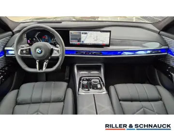 BMW 740d xDrive M Sport TV LOUNGE SEATING AHK 21ZOLL