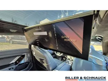 BMW 740d xDrive M Sport TV LOUNGE SEATING AHK 21ZOLL