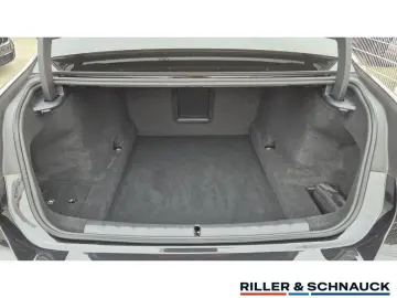 BMW 740d xDrive M Sport TV LOUNGE SEATING AHK 21ZOLL