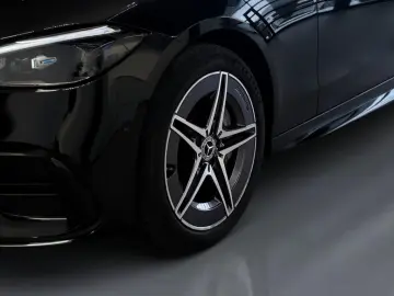 MERCEDES-BENZ C 400 e 4M AMG DiG.L HuD BURM DISTR ME…