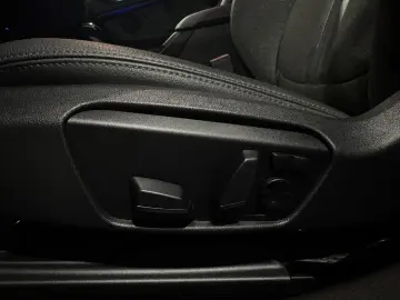 BMW 220 i Gran Coupe Sport Line Navi Memory LED HuD