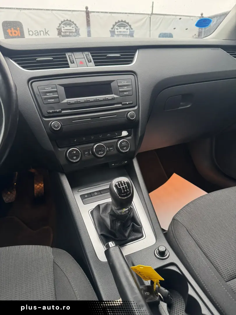 Skoda Octavia 2013 11 1.4