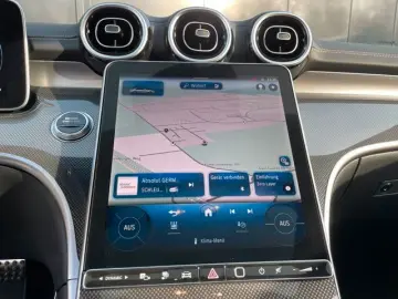 MERCEDES-BENZ C 300 de 4M AMG Burm KeyGo S-Dach TWA …