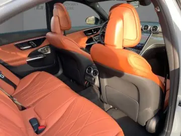 MERCEDES-BENZ C 300 de 4M AMG Burm KeyGo S-Dach TWA …