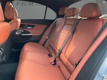 MERCEDES-BENZ C 300 de 4M AMG Burm KeyGo S-Dach TWA …