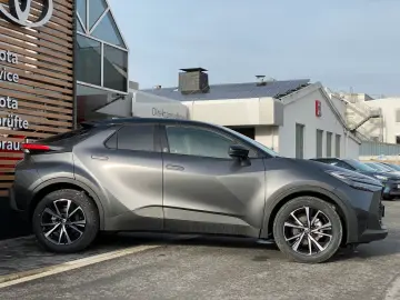 TOYOTA C-HR 2.0 Hybrid Team D   Technik Paket   PDC