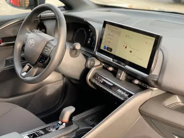 TOYOTA C-HR 2.0 Hybrid Team D   Technik Paket   PDC