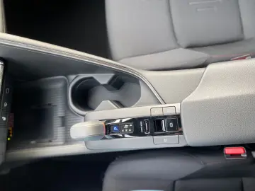 TOYOTA C-HR 2.0 Hybrid Team D   Technik Paket   PDC