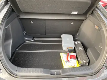 TOYOTA C-HR 2.0 Hybrid Team D   Technik Paket   PDC