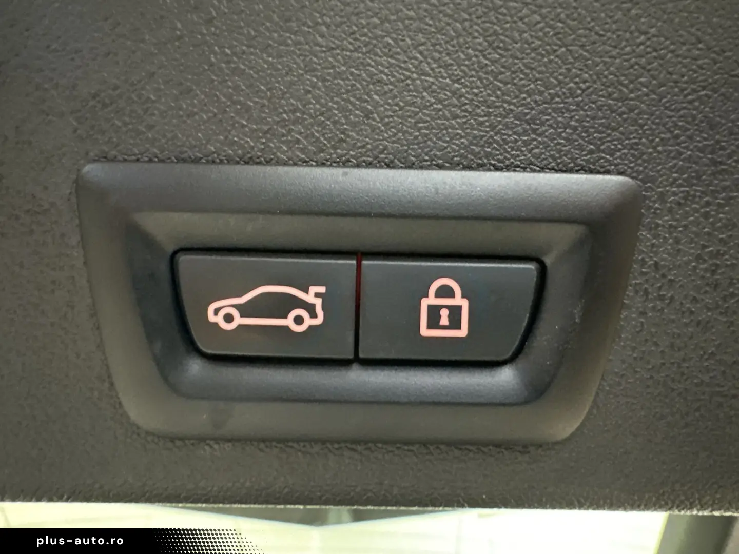 BMW X6 xDrive30d M-Sport NAV LASER HEADUP AHK PANO