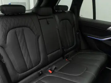 BMW X5 xD40d M Sport Panorama DAB Laser 360 HUD 21Zl